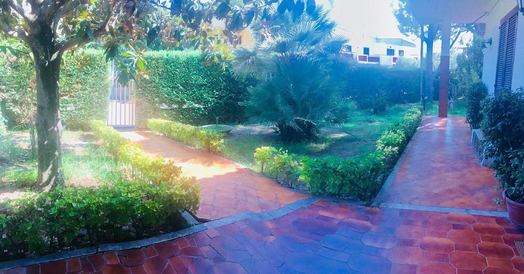 Casa Vacanza Villa Rita Mondragone Dış mekan fotoğraf
